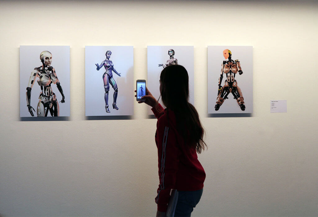 "Demain les robots", France Cadet, visite d'exposition