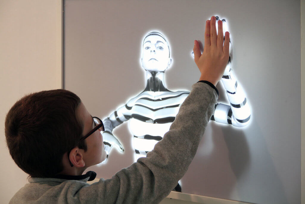 "Demain les robots", France Cadet, visite d'exposition